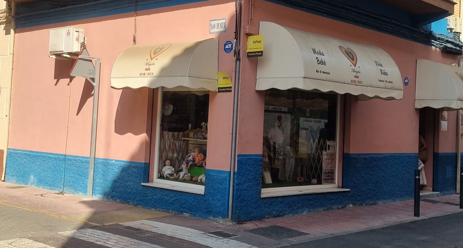 Magda Mis Colores: moda infantil y trato de toda la vidaUna tienda entrañable donde cada prenda tiene un toque familiar.